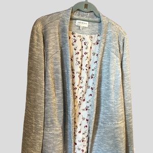 Skies are Blue lined relaxed blazer.